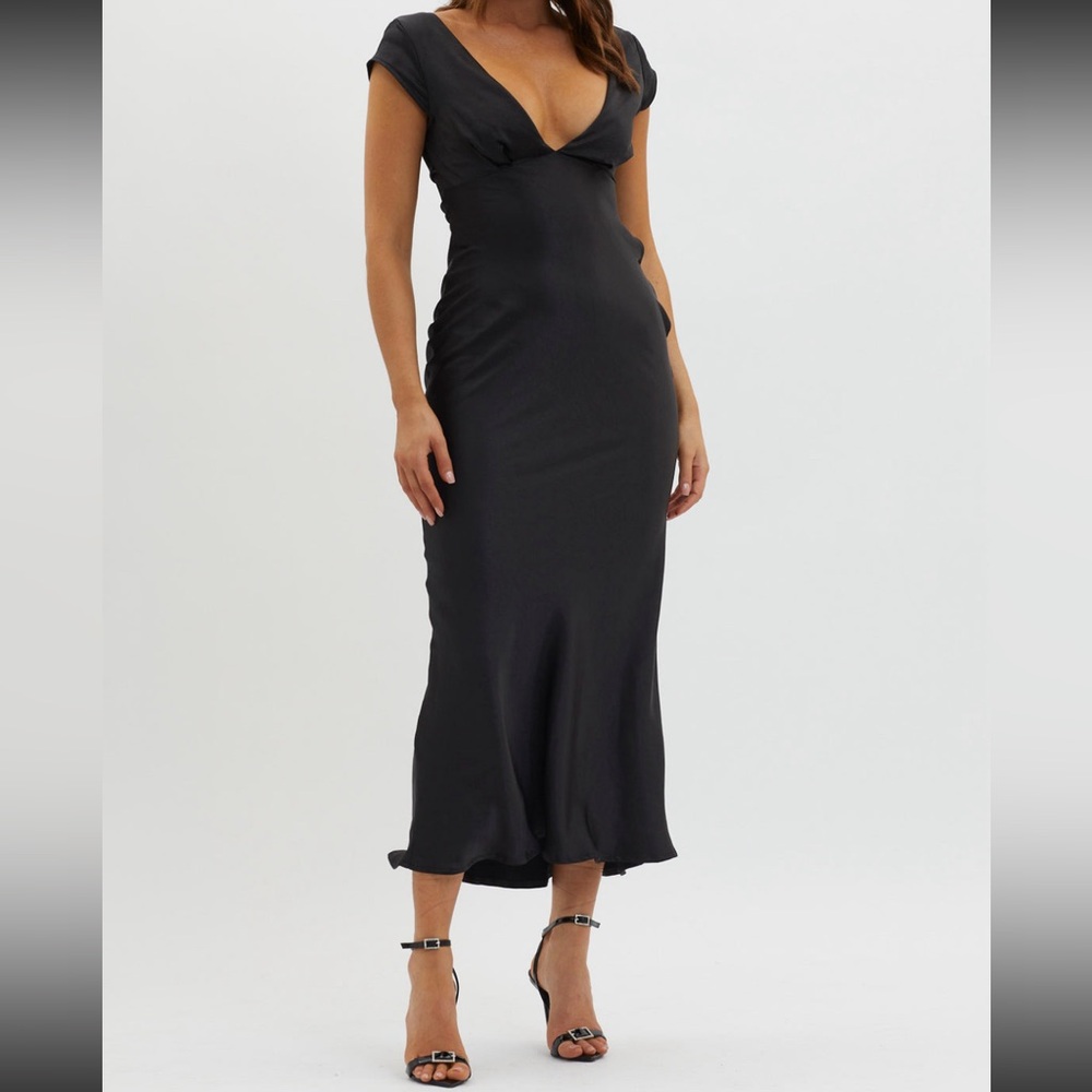SELFIE LESLIE LUCINDA DRESS